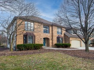 824 Turnbridge Cir, Naperville, IL 60540