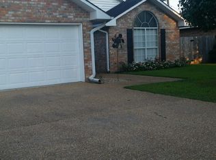 6014 Cambridge Dr, Alexandria, LA 71303