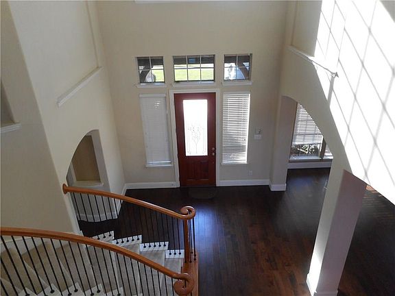 3rd image of 4002 Barley Dr