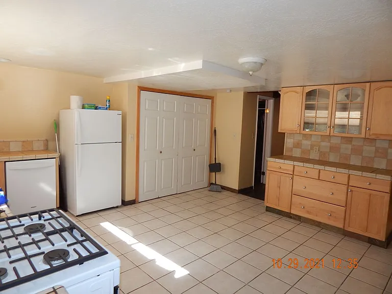 20150 Manzanita St — Photo 9