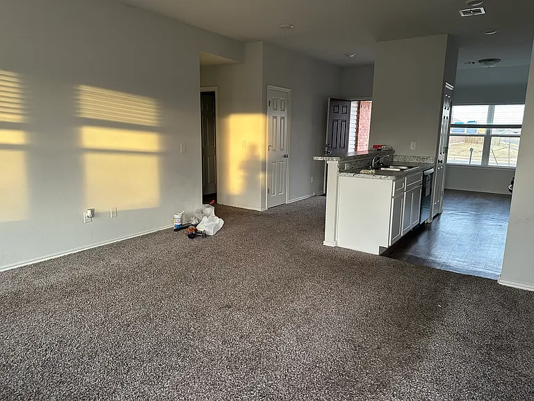 1029 S Blackjack Ln — Photo 5