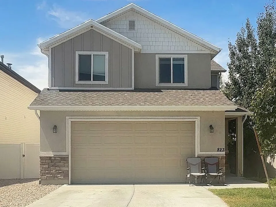 823 N Wellington Ct