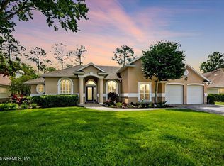 1572 Misty Lake Dr, Fleming Island, FL 32003