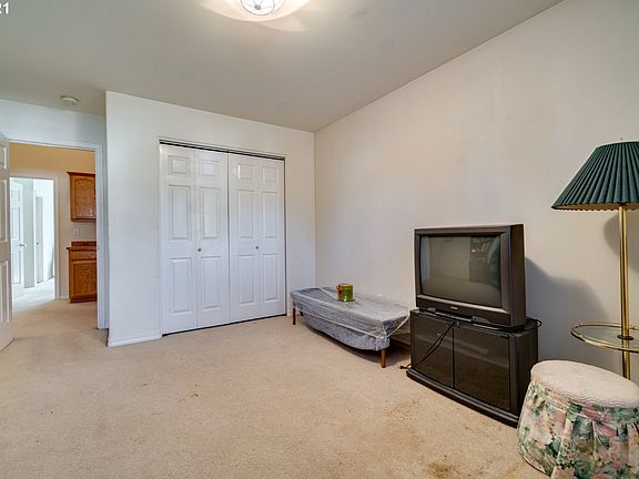 3rd image of 9200 NE 79th Ct
