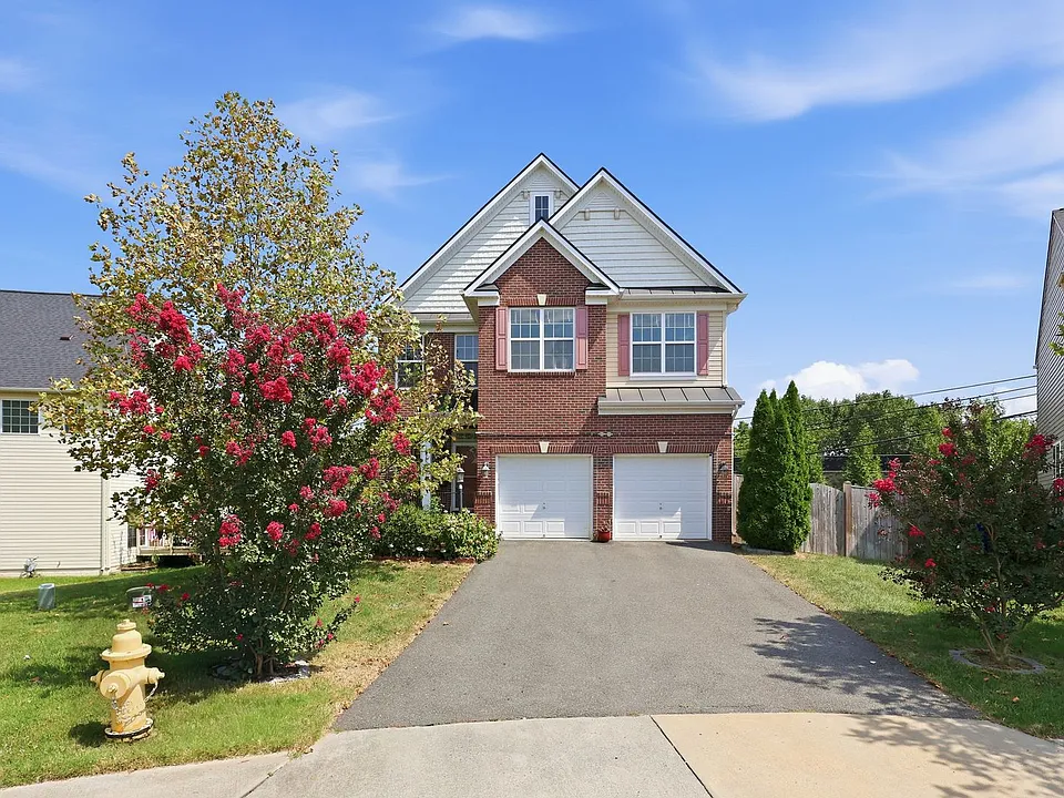 14982 Gossom Manor Pl