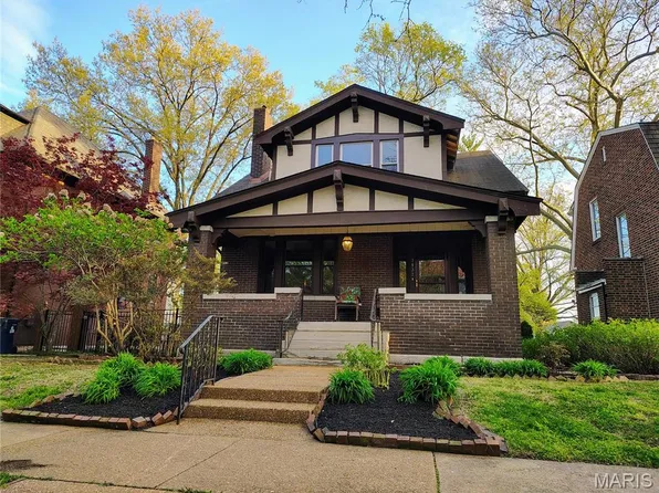 7132 Waterman Ave, Saint Louis, MO 63130