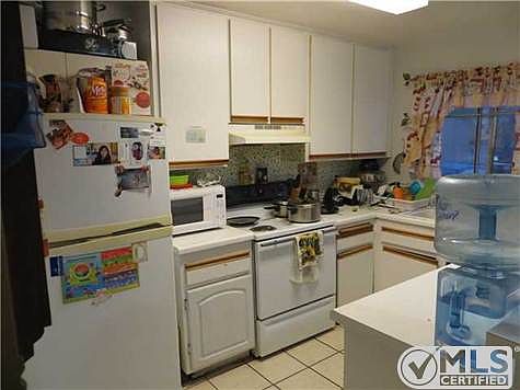 2nd image of 1679 Pentecost Way Unit 2