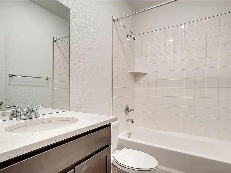 6770 Raritan Dr — Photo 13