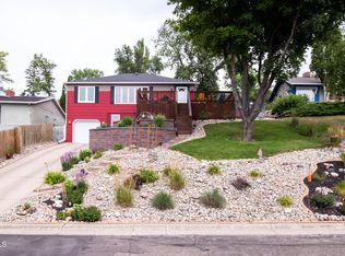 921 2nd Pl NE, Jamestown, ND 58401