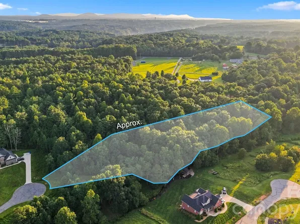 5940 Vintage Ct #14 & 15, Granite Falls, NC 28630