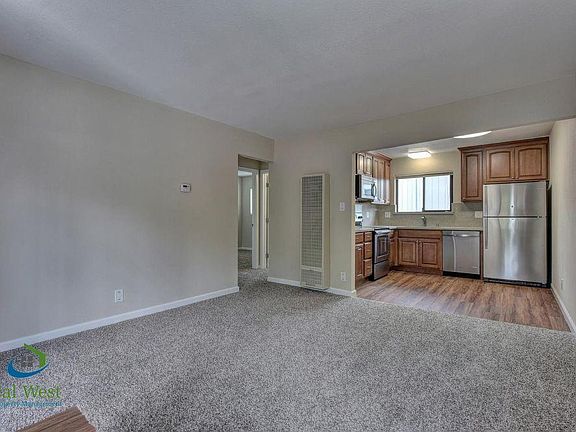 3rd image of 428 S 11th St #12