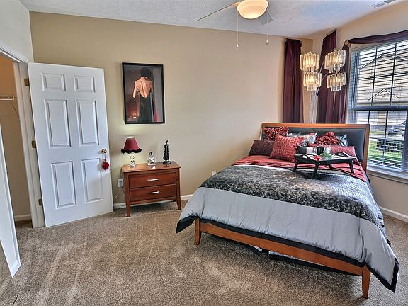 Model Apartment Master Bedroom