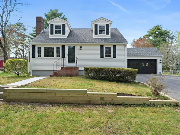 41 Wampatuck St, Pembroke, MA 02359