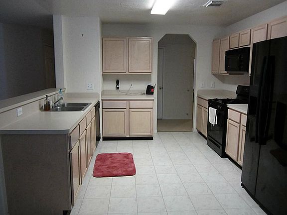 5th image of 2006 Foxhill Dr