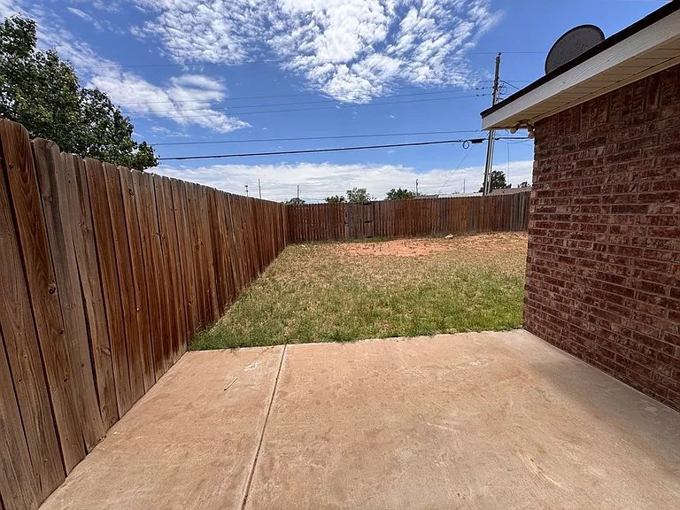 4503 Crockett Ave #B — Photo 20