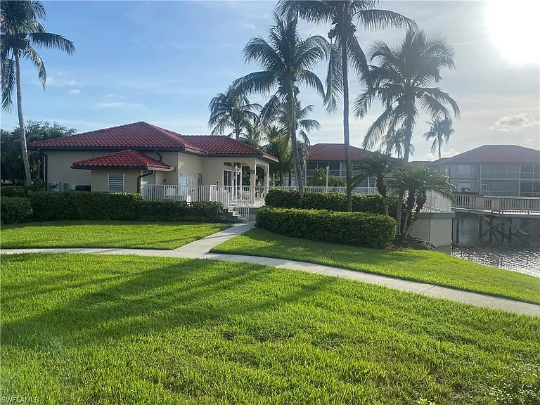 295 Waterside Cir #1-102 — Photo 31