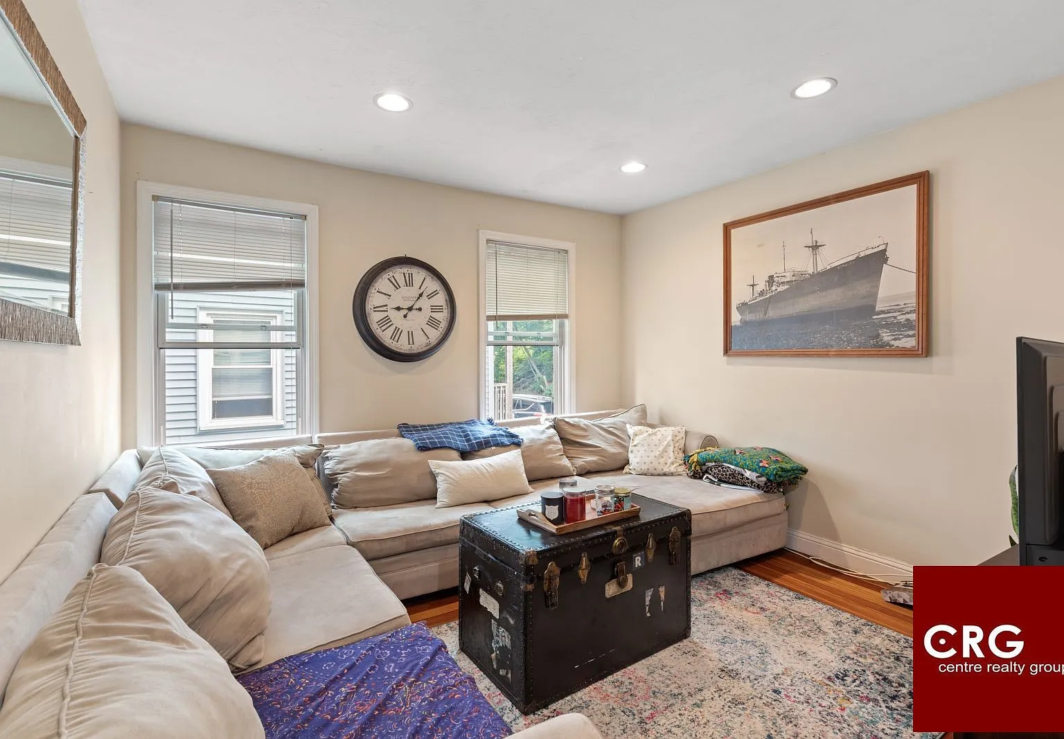 4 bed, 1.0 bath, 1081 sqft, $3,700 — Photo 4