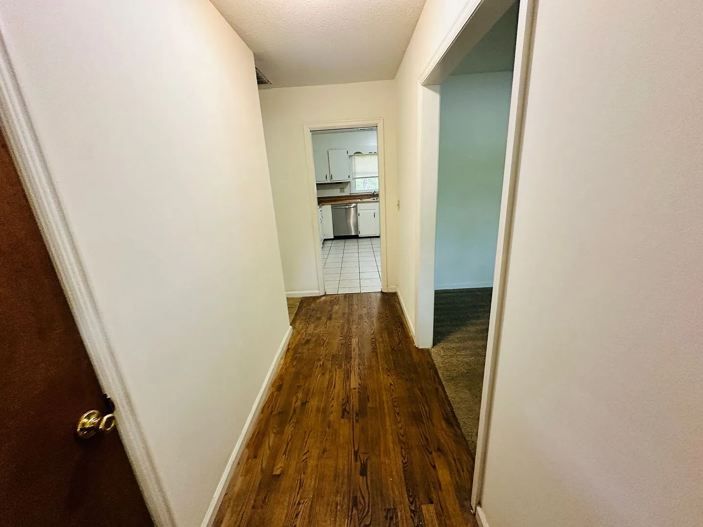 3 Bedroom 3 Bath House — Photo 4
