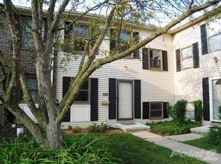 8335 Lakeview Ct, Ypsilanti, MI 48198