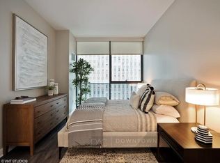 215 W Hubbard St, Chicago, IL 60654