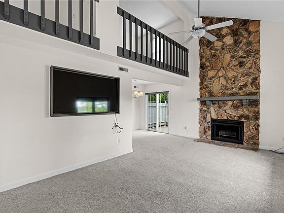 5th image of 1003 Foxshire Pl