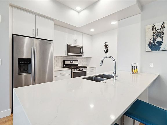4th image of 7300 E Earll Dr #3004