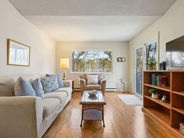 82 Fletcher Lane UNIT H, Brewster, MA 02631