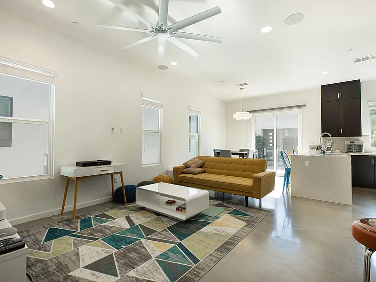 2707 Majestic Way — Photo 14