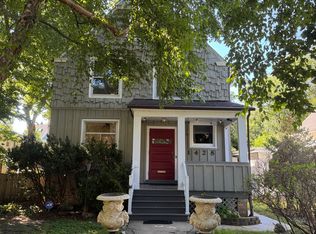 1428 Washington St #1, Evanston, IL 60202