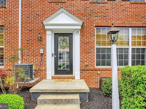 127 Summer Ln