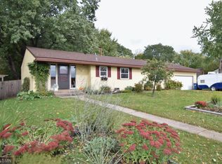 1424 25th St NW, New Brighton, MN 55112