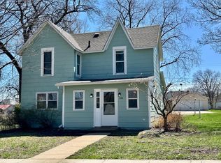 208 E Frederick St, Le Roy, MN 55951