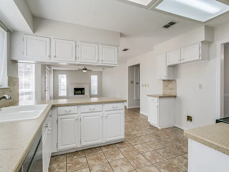 5504 Big Bend Dr — Photo 30