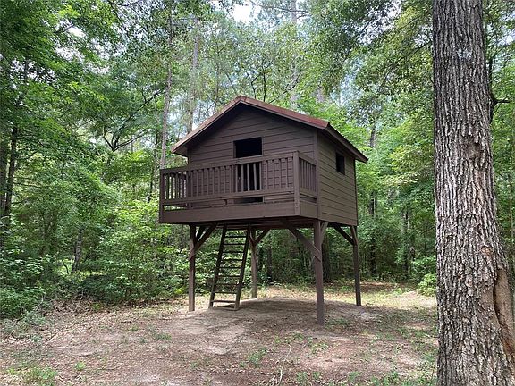 Fun neighborhood area