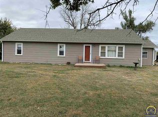 13898 Q Rd, Hoyt, KS 66440