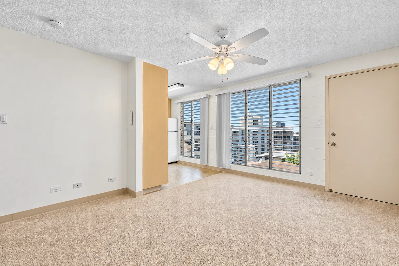 2 bed, 609 sqft, $2,174 — Photo 4