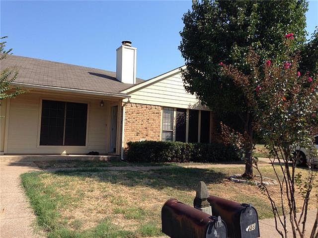 1st image of 108 Hickory Springs Dr