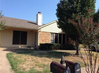 108 Hickory Springs Dr, Euless, TX 76039