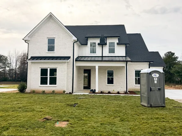 520 Gresham Ln, Murfreesboro, TN 37129