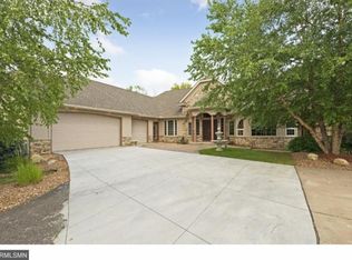 1787 Saint Johns Dr, Woodbury, MN 55129