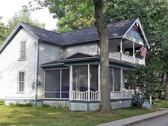 4th image of 17123 Oak St