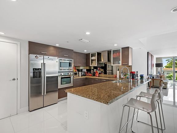 4th image of 9400 W Bay Harbor Dr APT 304