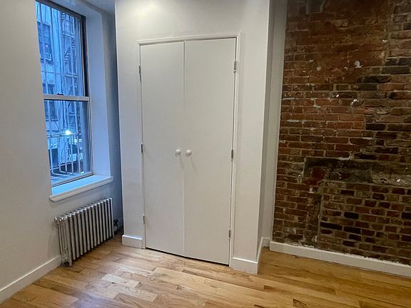 3rd image of 173 Ludlow St #1BB