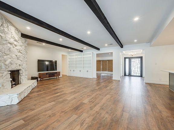 5th image of 501 Havenwood Ln N