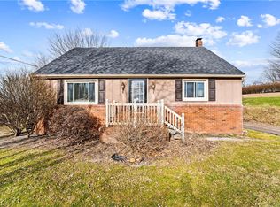 4452 Ellwood Rd, New Castle, PA 16101