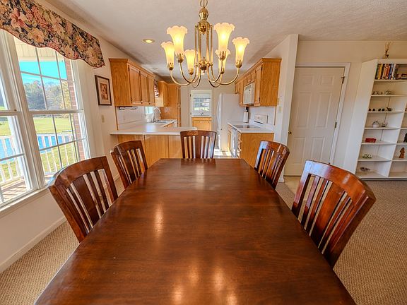 5th image of 75 Sunny Cove Ct