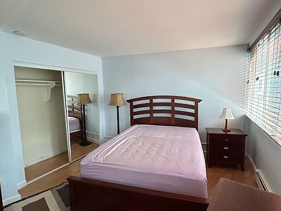 5th image of 516 Green St #516