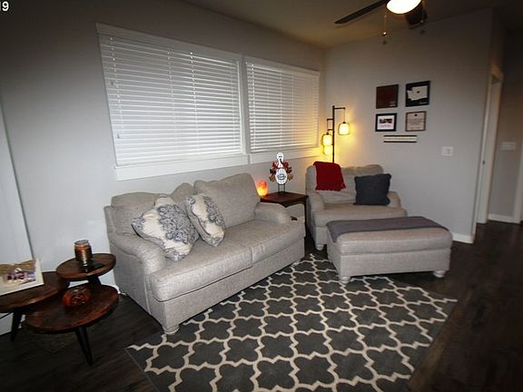 2nd image of 7108 NE 67th St