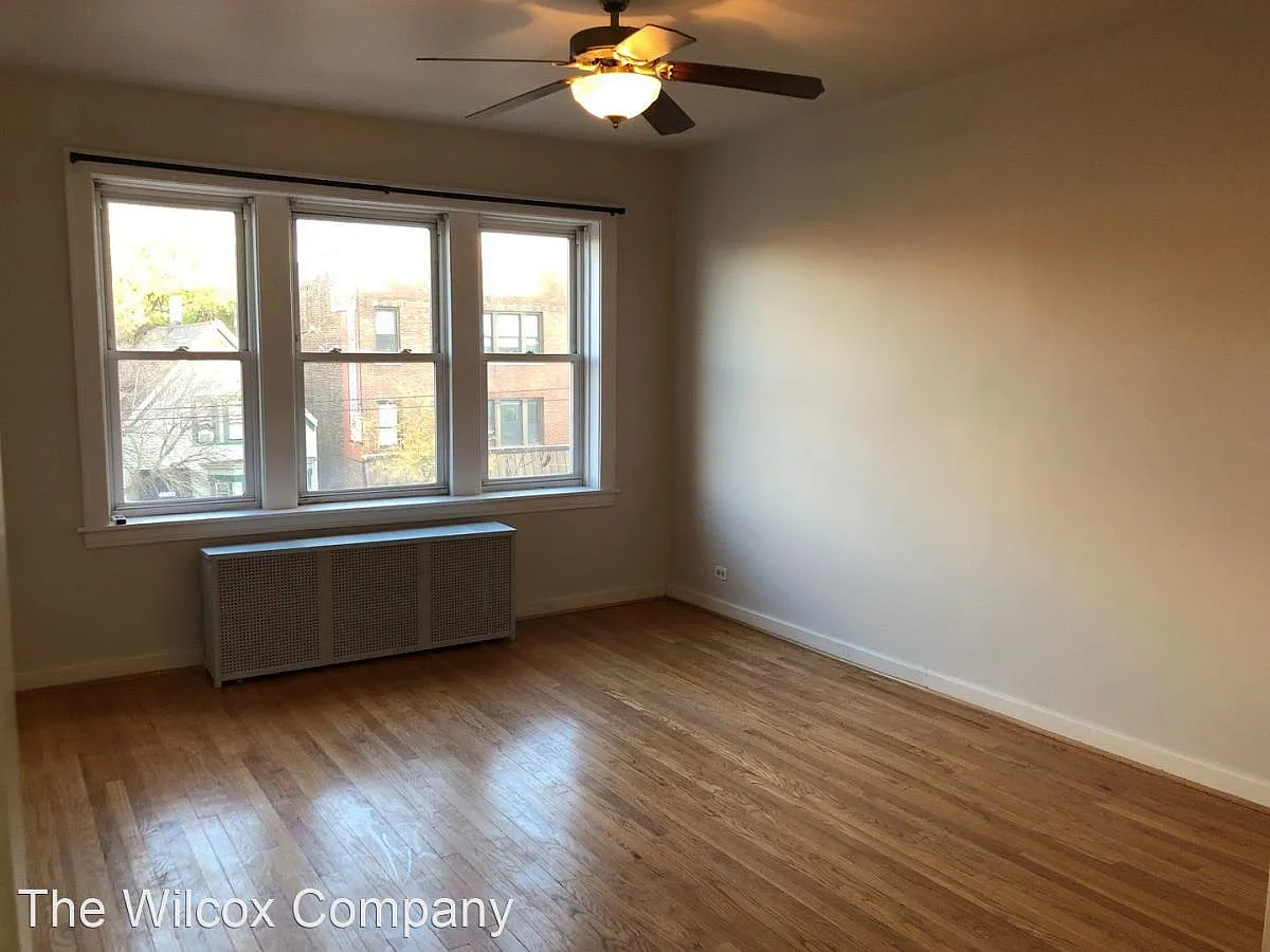Building Photo - 4610 N Western Ave #3
