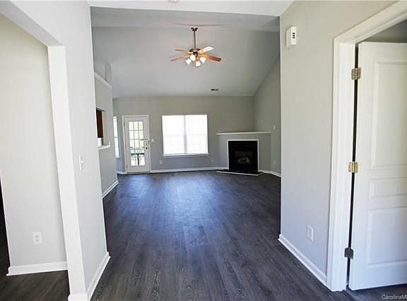 4th image of 337 Ashton Bluff Cir